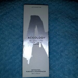 Aceology Detoxifying Treatment Mask-65 ml/ 2.19 FL oz